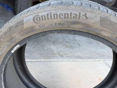 Continental ProContact RX 235/40R19 96W EV Tires with ContiSilent (Tesla Model 3)
