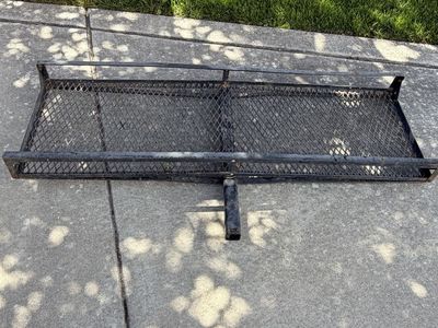 Cargo carrier