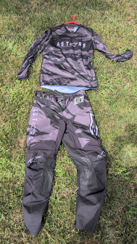 Alpinestars ASTARS Camo Motocross Gear Set - Jersey & Riding Pants