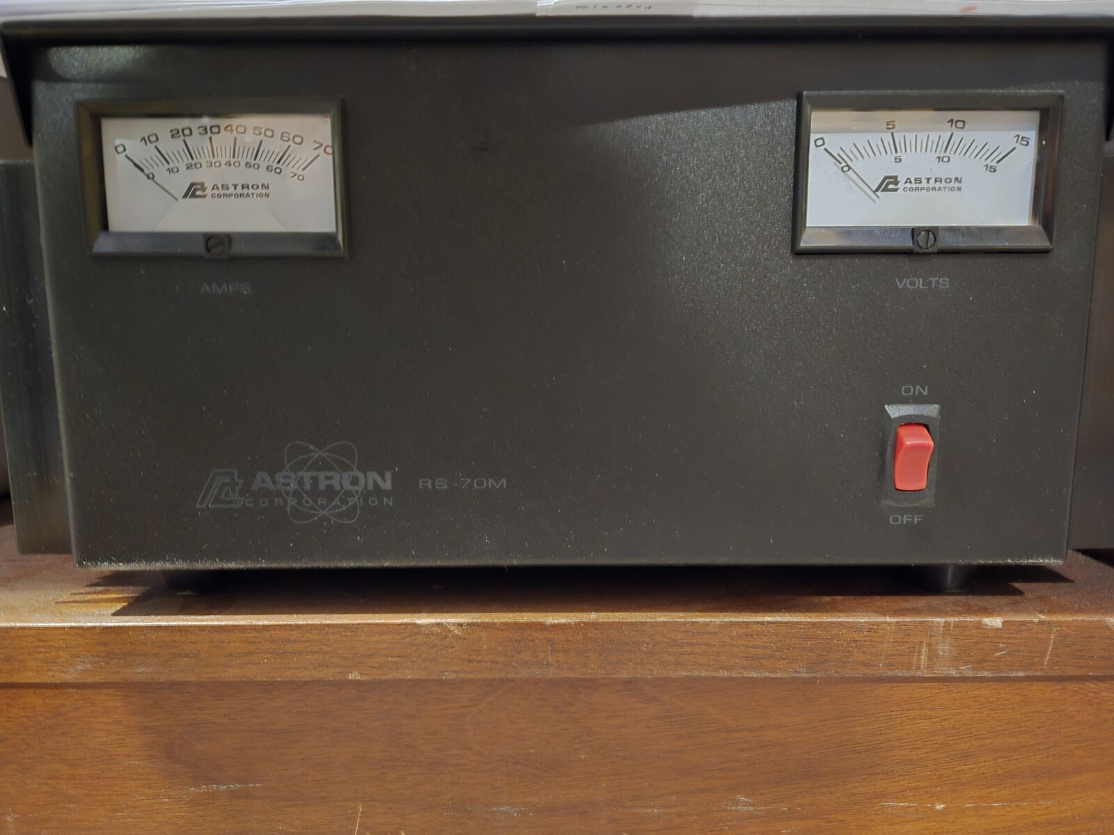 Astron RS-70M 13.8 volt power supply