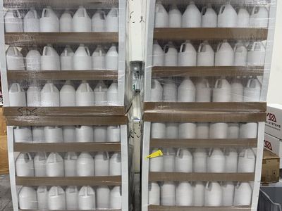 848 New 1-Gallon White HDPE Bottles w/ Caps – 38-400