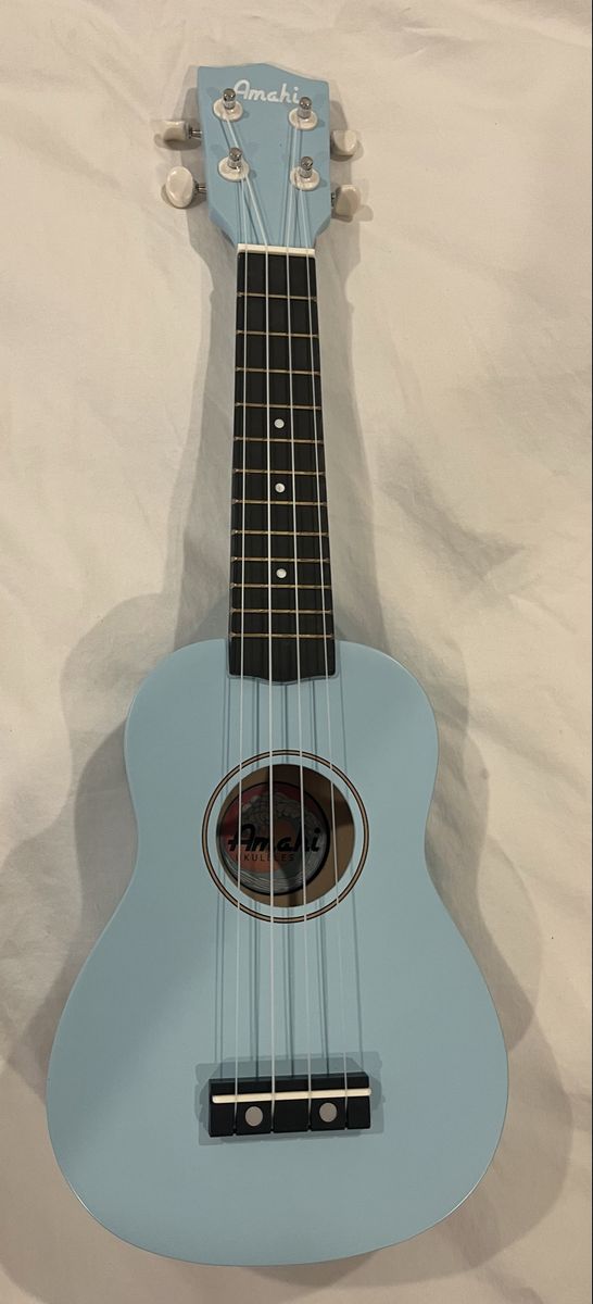 Amahi Light Blue Ukulele with Bag