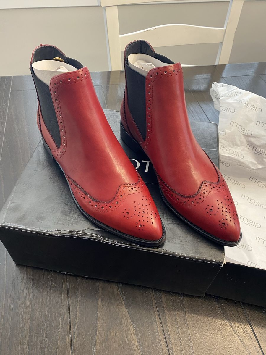 Women’s Girotti Chelsea Boots size 42 = 8.5 - New