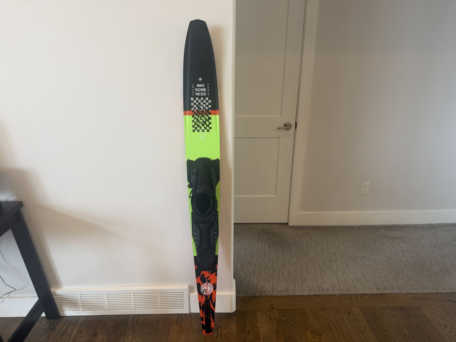 Radar T.R.A. Youth Slalom Water Ski with Vector Bindings – 63”