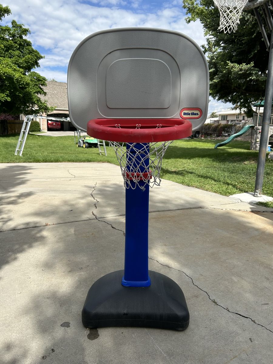 Little Tikes Basketball Hoop