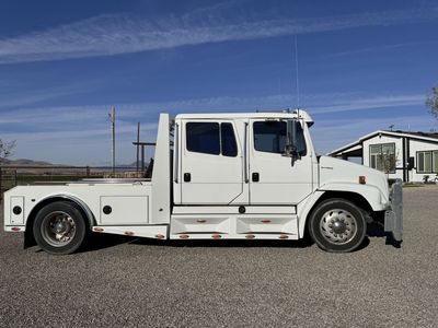 2003 Freightliner SportChassis