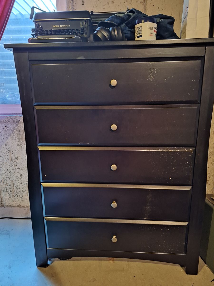 dresser