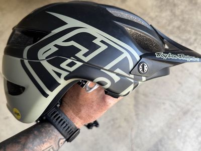 Troylee mtb helmet large