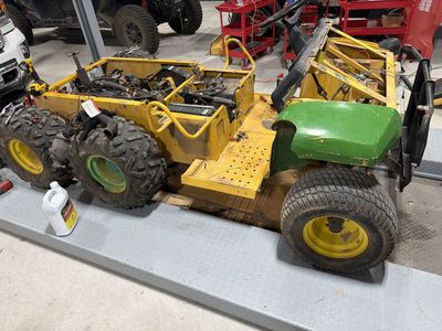 John deere 6x4 Diesel Gator