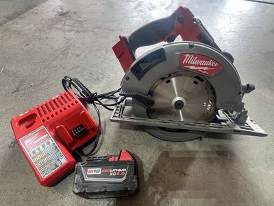 Left Handed M18 FUEL Brushless Circ Saw 7-1/4