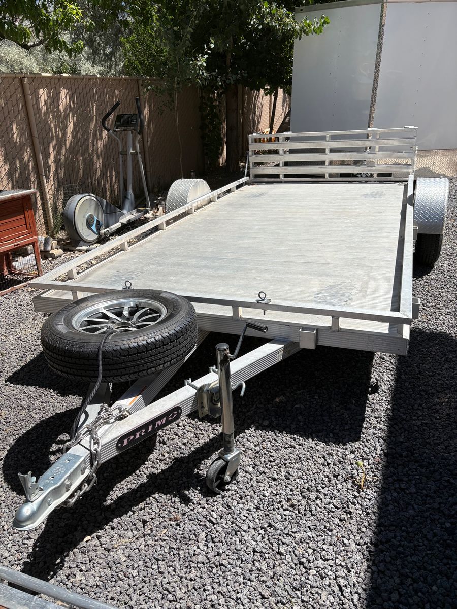 Main image 3
