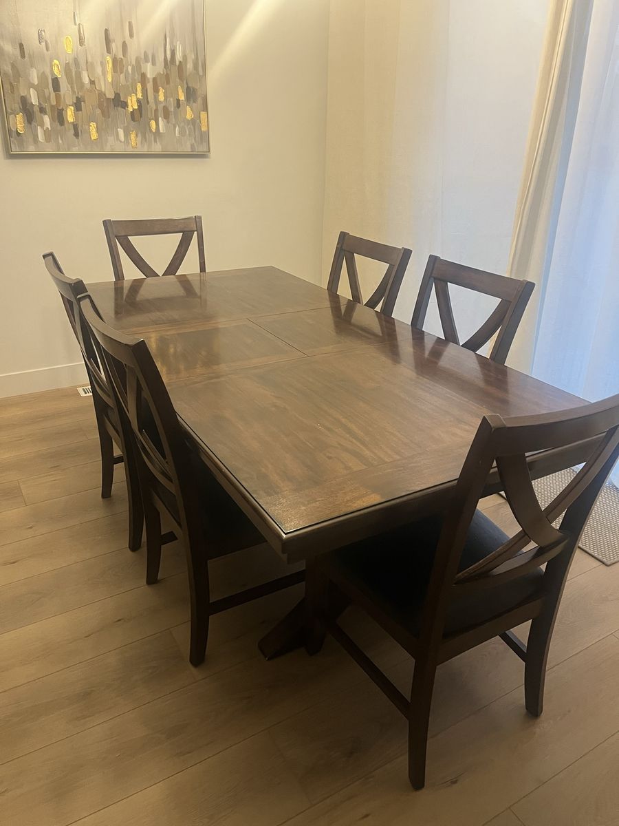 Dining table and 6 chairs