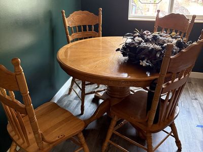 Dinning room table