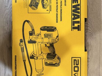 Dewalt 20V Max Cordless Grease Gun Kit DCGG571M1 with 4.0Ah Battery Charger and Case