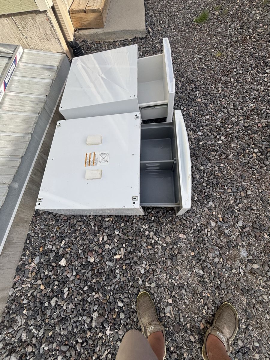 Washer And Dryer Pedestals