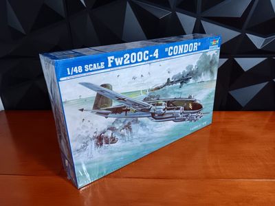 Trumpeter 1/48 Scale Fw200C-4 "Condor" Brand New.