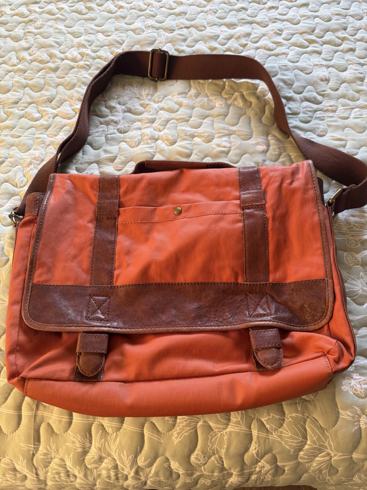 Vintage Fossil Laptop Messenger Bag