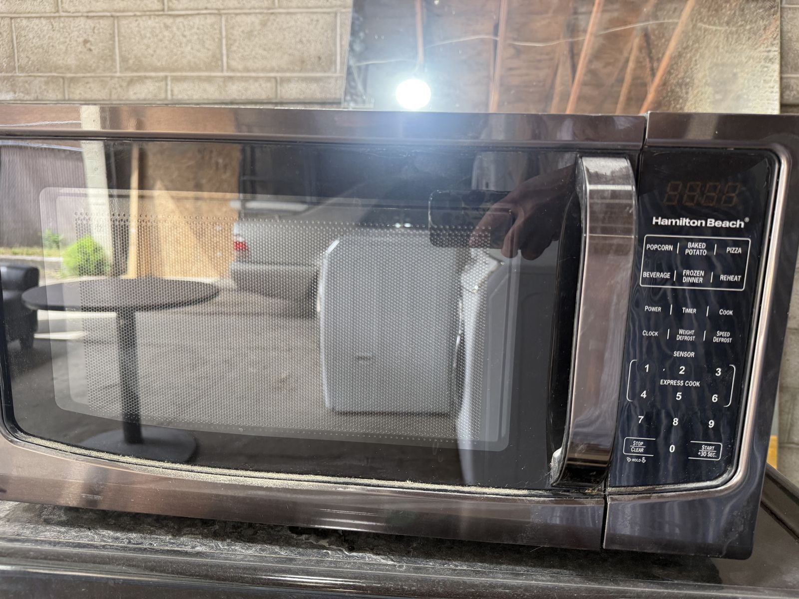 Main image 4