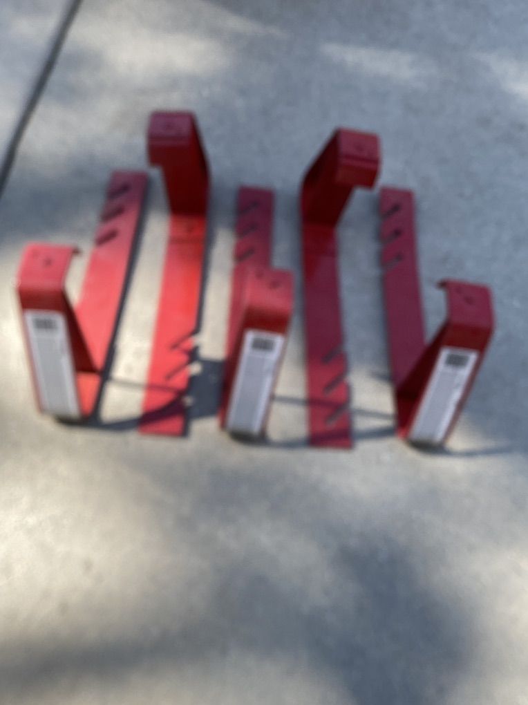 Qual-Craft Roof Bracket 6 in. x 90 degree -5 Total
