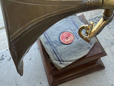 Masters Voice Gramaphone