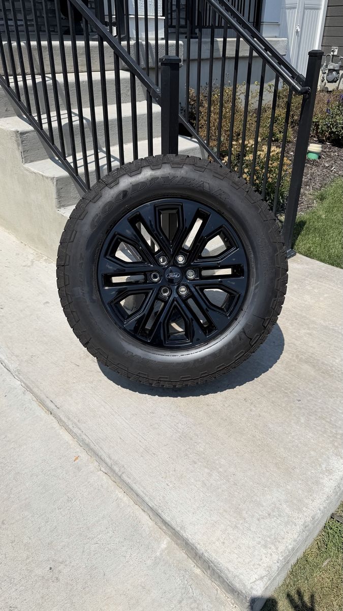 Ford F150 Rims and Tires 275/65R20 Goodyear Wrangler Trail Runner almost new