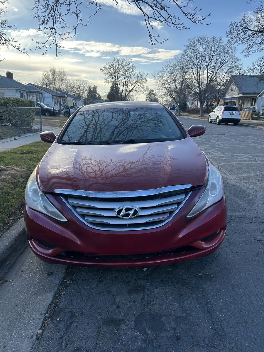 2013 HYUNDAI SONATA GLS