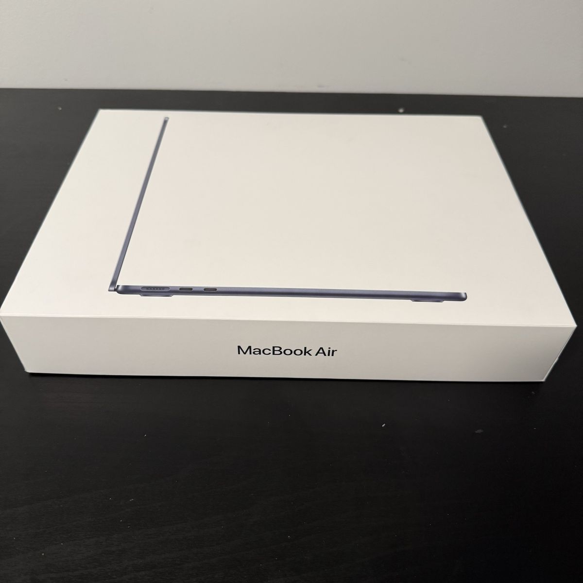 Macbook Air M5 16GB 256 Storage