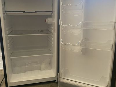 Refrigerator medium/small GE
