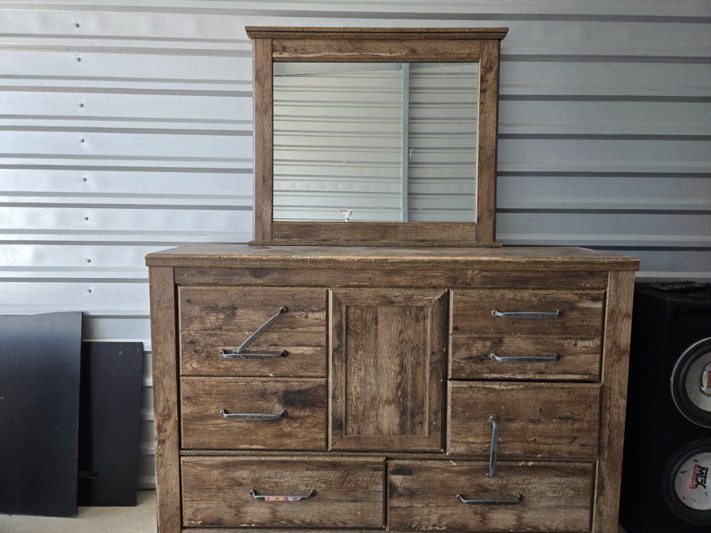 dresser& nightstand