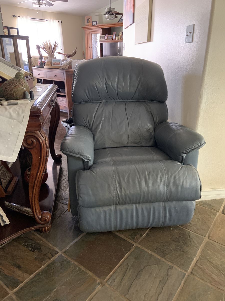 Free La-Z-Boy recliner