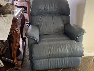 Free La-Z-Boy recliner