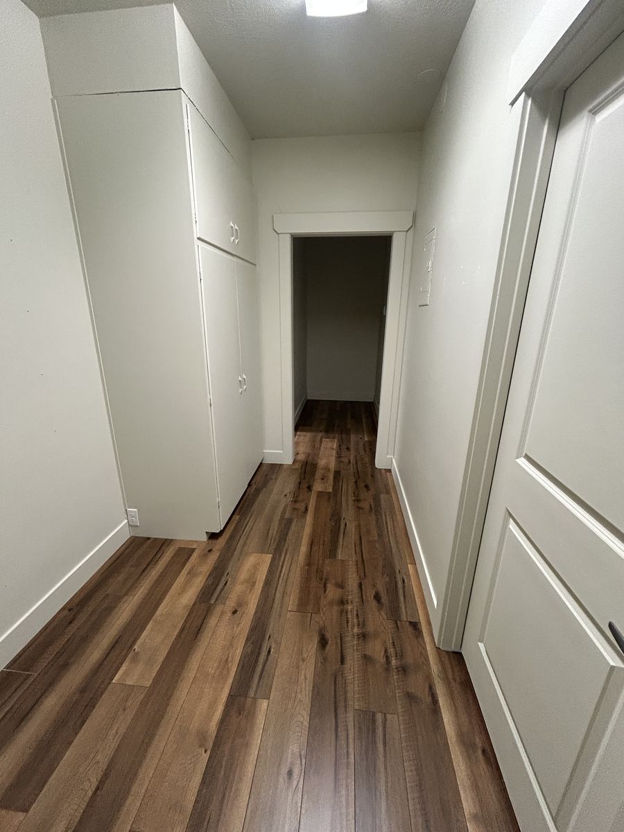 Main image 9