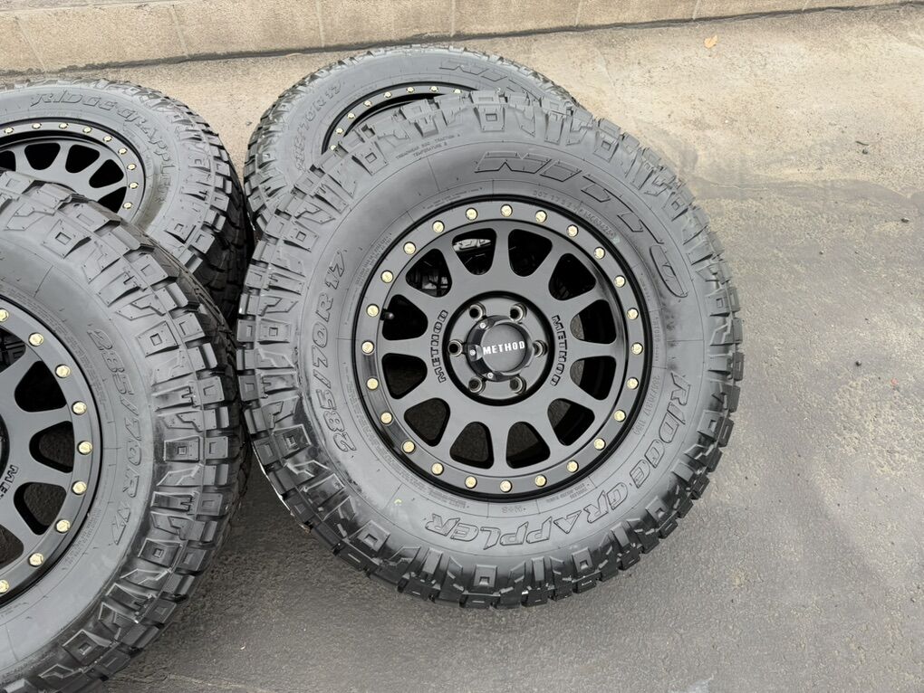 17 Method 6 Lug 6x5.5 | 6x139 33 Nitto 285/70R17