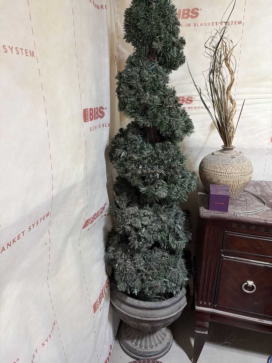 Decorate tree