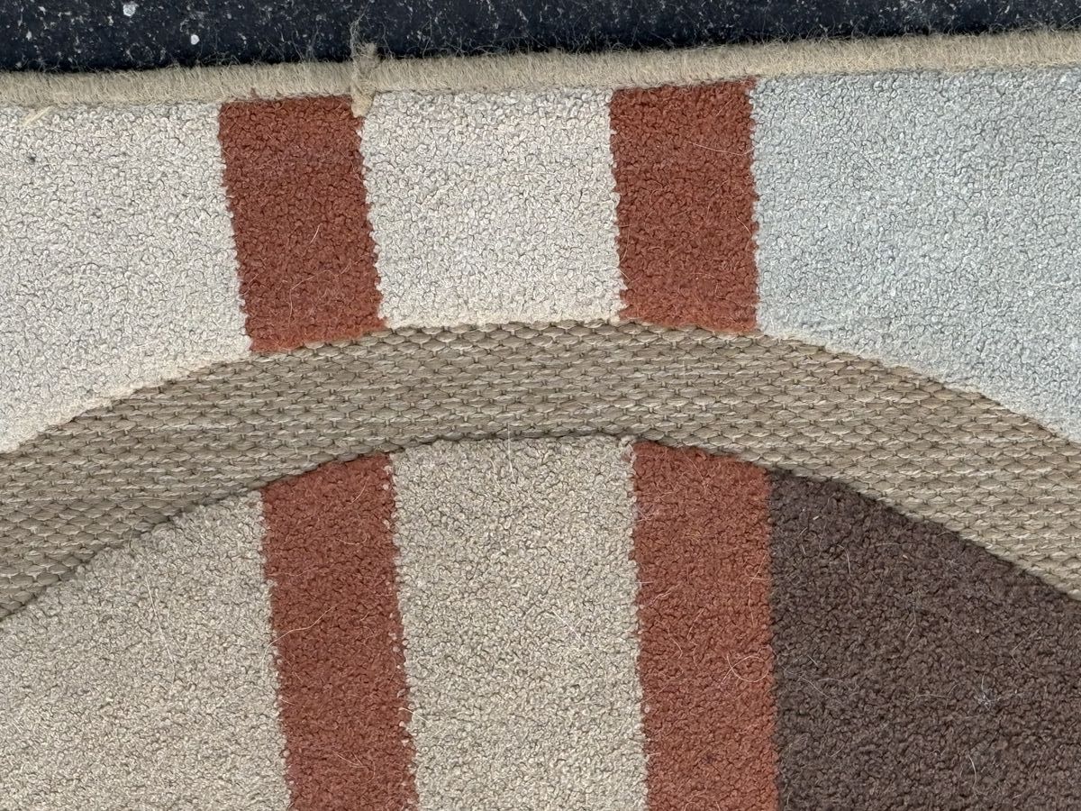 Main image 4