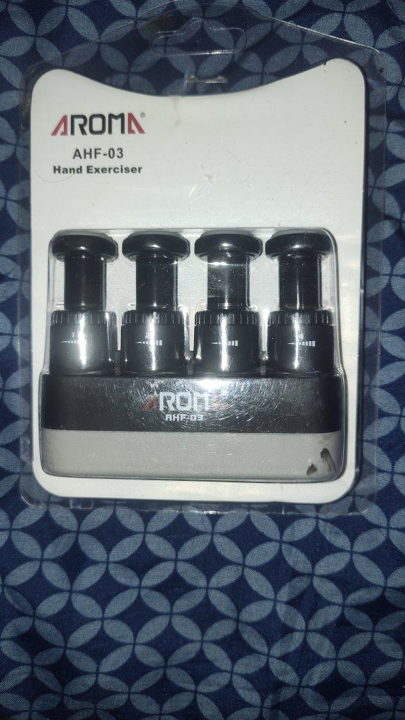 AROMA AHF-03 Hand Exerciser / Finger Strengthener (4-7lb adjustable tension) for Musicians