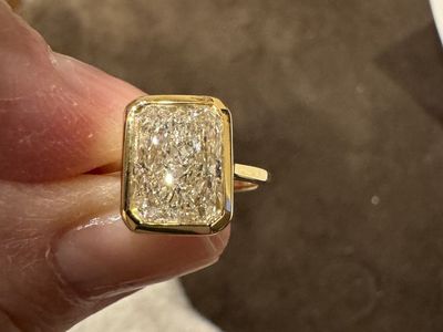 18K 3 CT Lab Grown Diamond Solitaire Ring with IGI Report