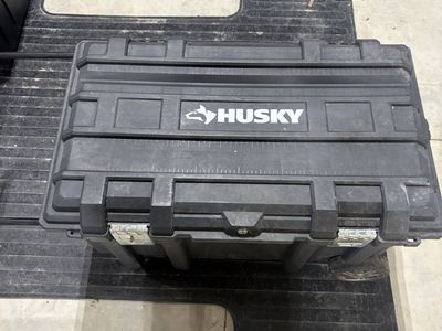 Husky Heavy Duty Plastic Storage Chest Box with Interior Tray