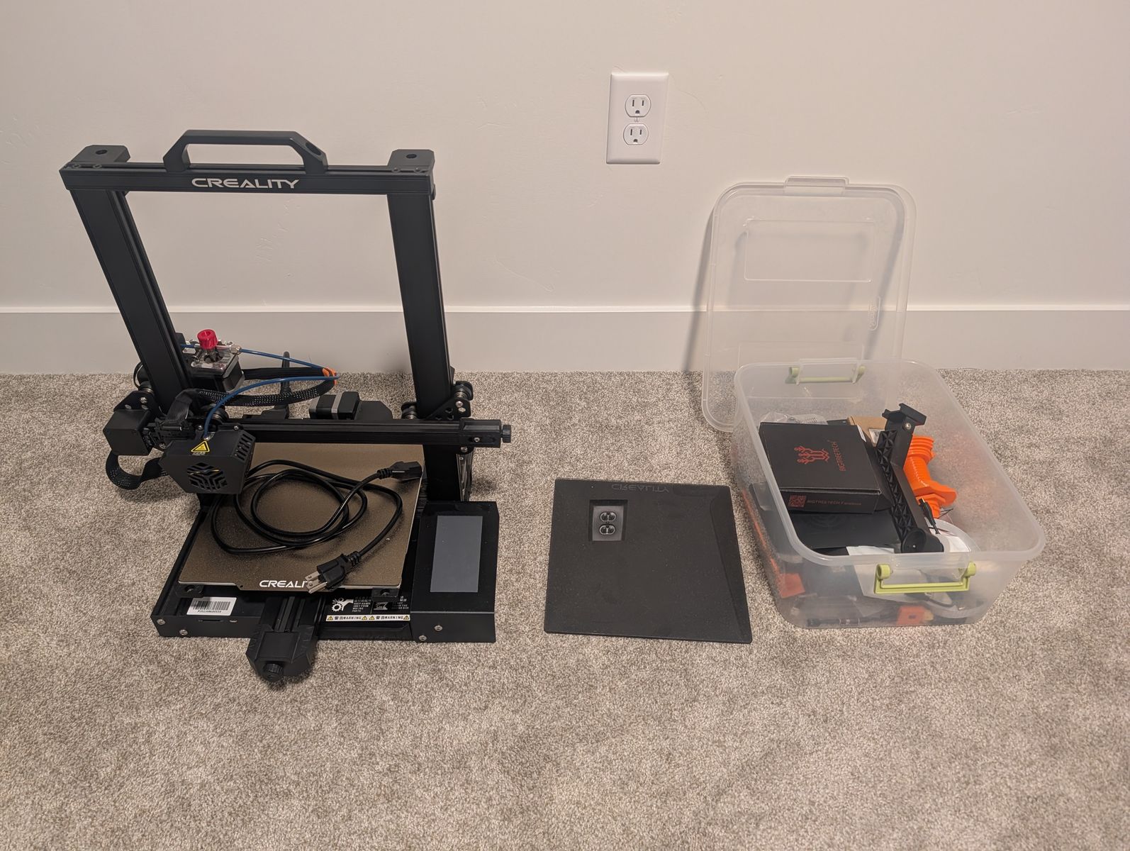 Creality CR6-SE with lots of extras.