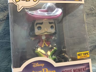 2018 Funko Pop Peter Pan "Captian Hook and TickTock" Motion pause scene