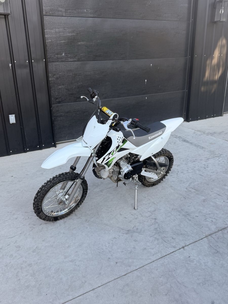 2026 Kawasaki KLX 110 Dirt Bike - White, excellent condition ProTaper rider grips