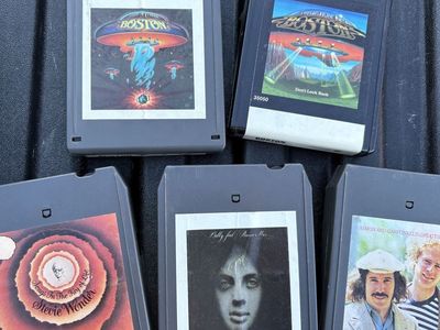 Awesome 8 track music cassette tapes Groovy tunes nice selection audio Foghat, Bread, Steely Dan cassettes vintage eight track