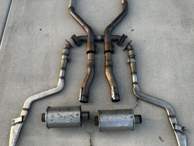 Boss 302 H-pipe Exhaust w/Roush Mufflers