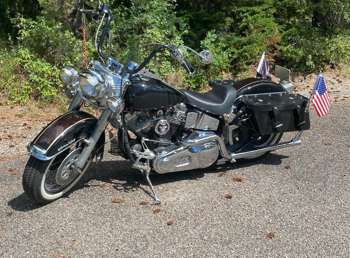 Harley Davidson 1997 Heritage Softail Custom Black Betty - Fishtail Exhaust, Lowered, Rebuilt Top End
