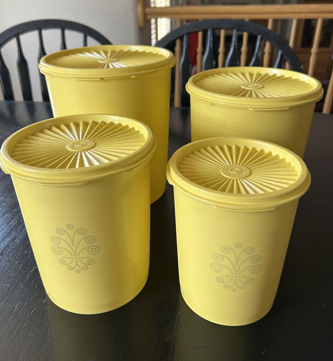 Vintage Tupperware 4 piece Canister Set with Star Burst Seals