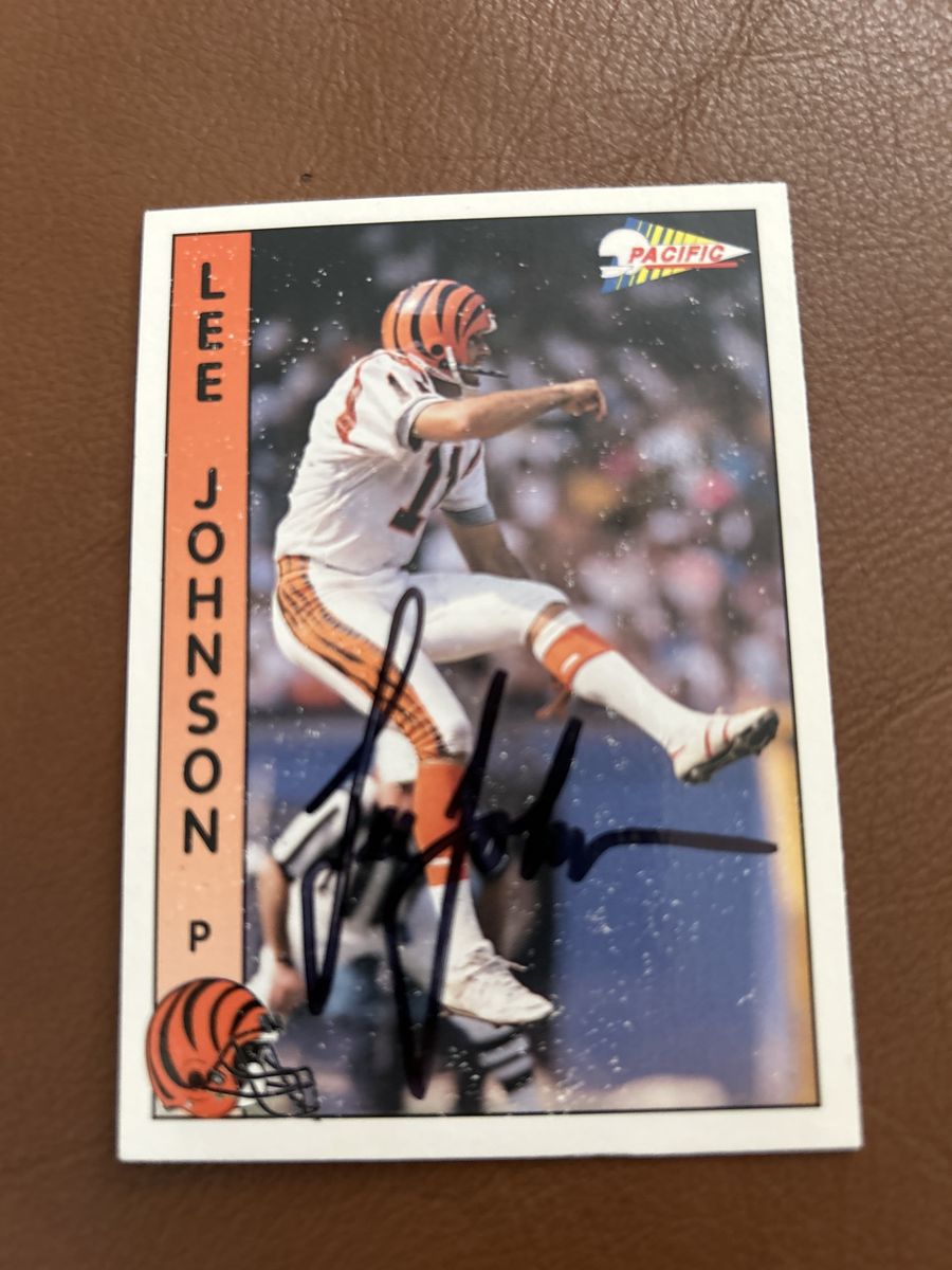 BYU COUGARS 1992 Pacific Lee Johnson Autographed Football Card - Cincinnati Bengals Kicker
