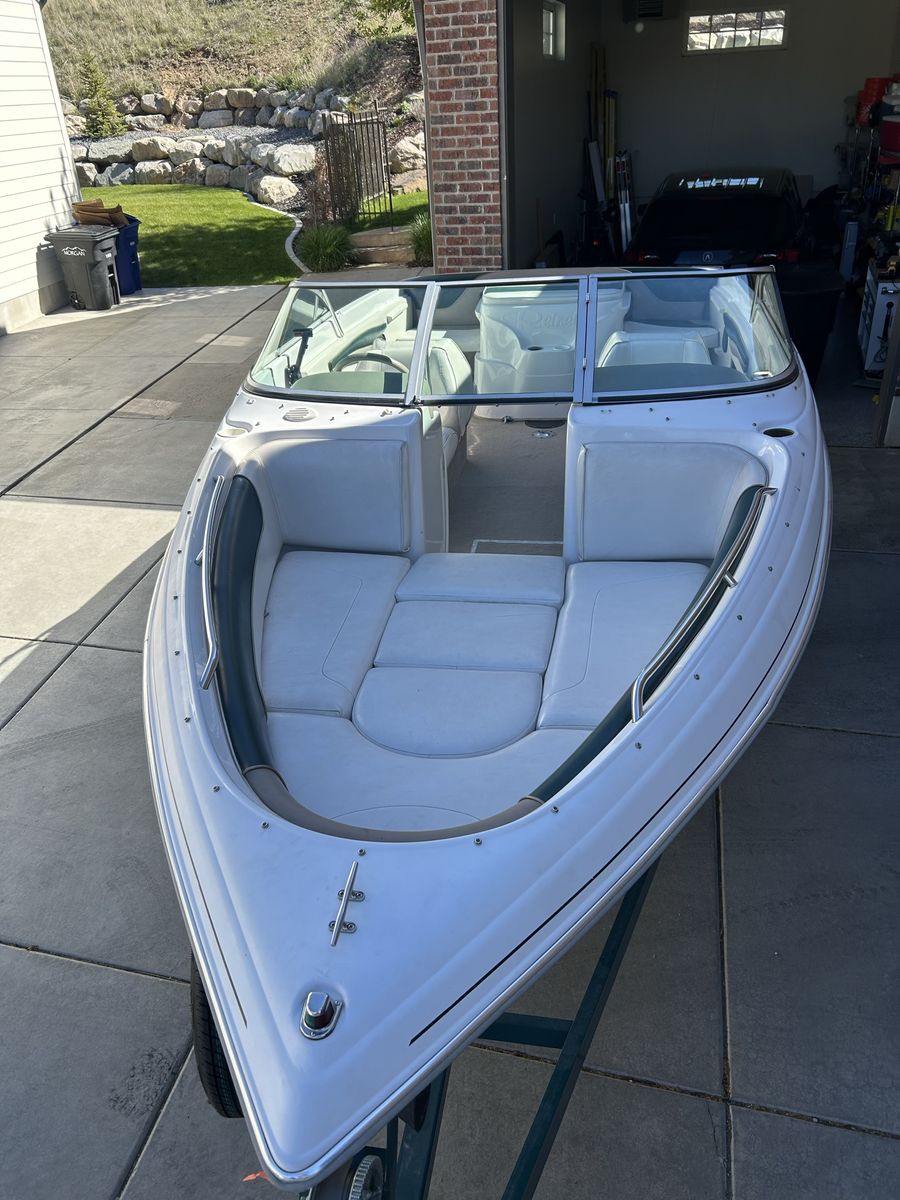 Family boat ready for the lake