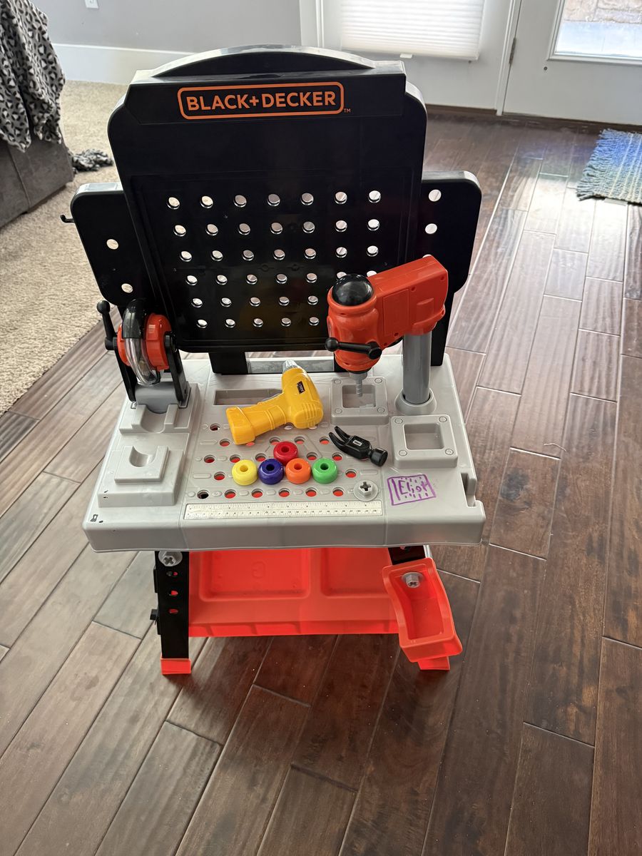 Free Kids Black and Decker tool bench