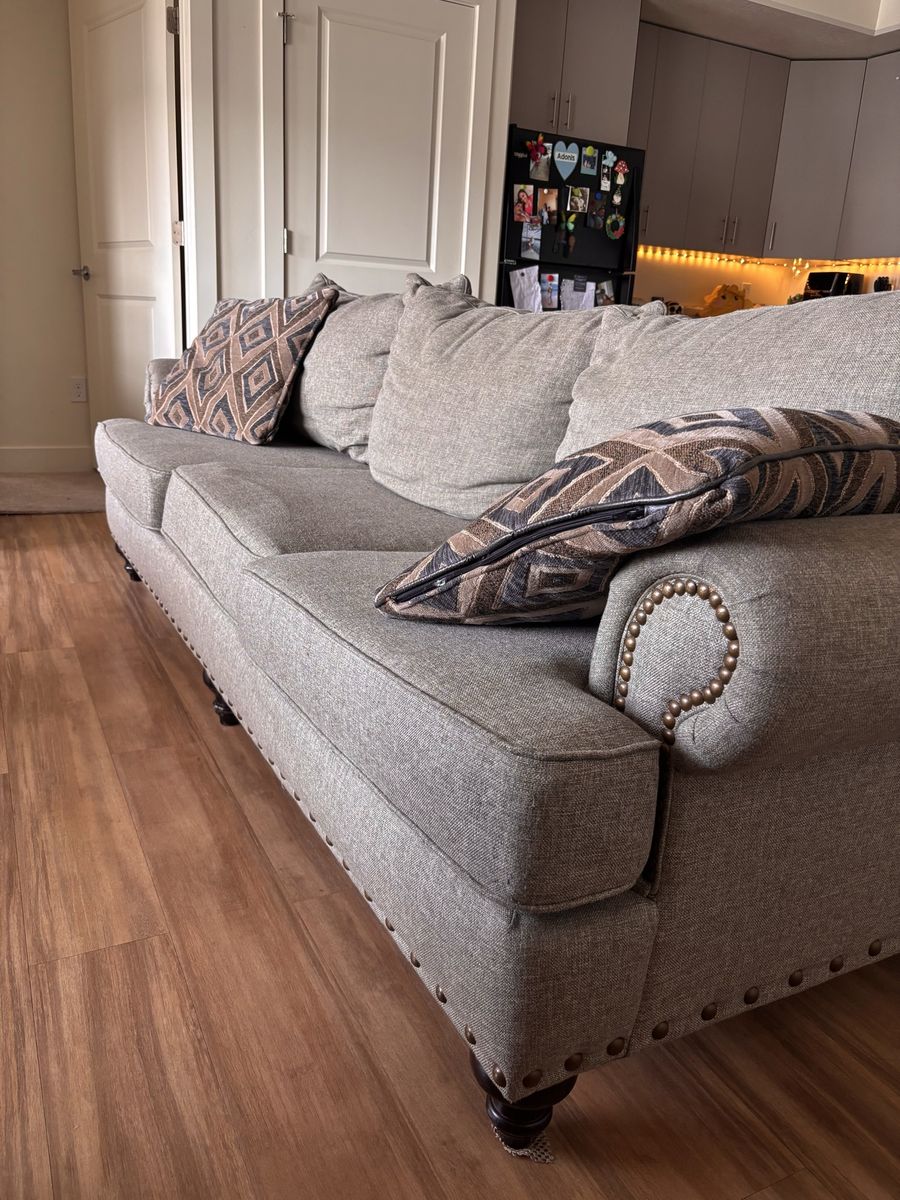 Bernhardt Living Foster Sofas