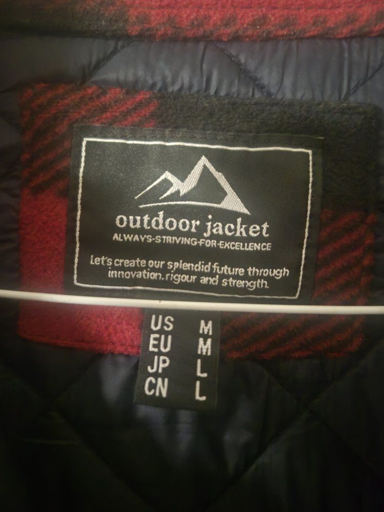 Outdoor Jacket Red/Black Plaid Flannel Quilted Lined Button-Up Shacket Men's Size M